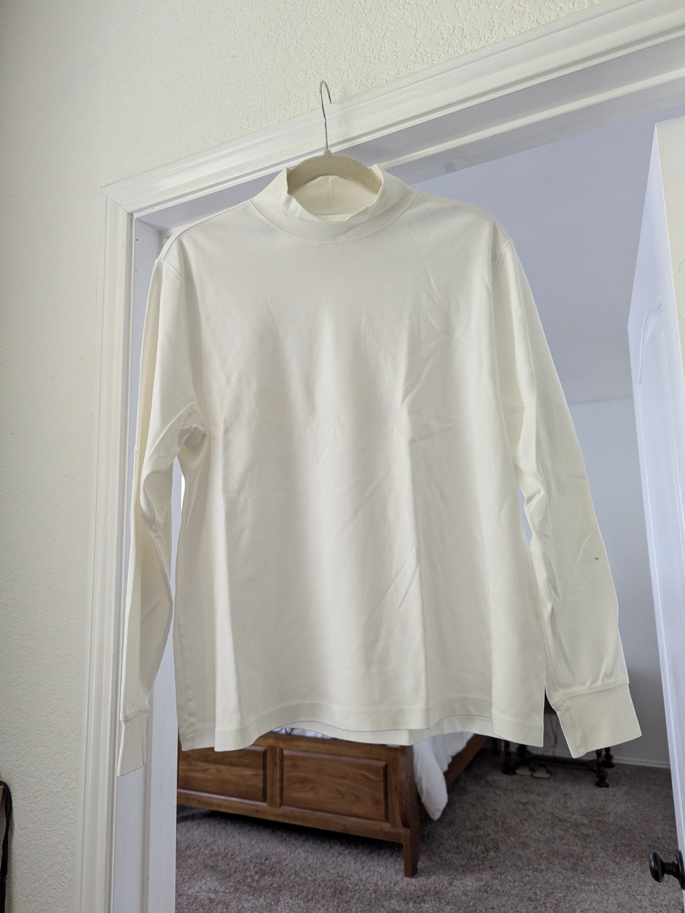 Lands' End Cream Long Sleeve Mock Neck Tee